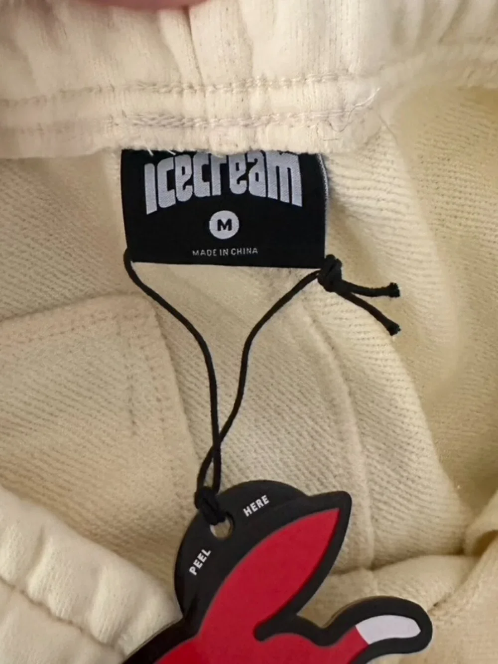 Ice Cream Cherry Shorts Cloud Cream Size M NEW